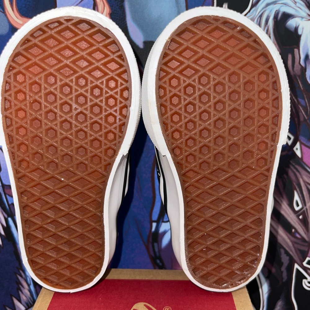 VANS - Picture 9 of 9